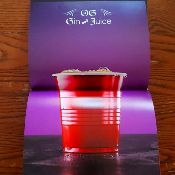 Snoop Dogg Cook Book - Picture 6 of 9